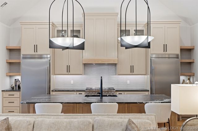 12011 S Vandalia Avenue, Tulsa, OK 74137