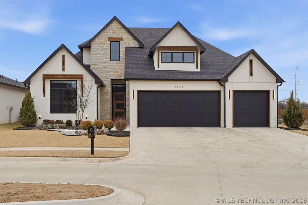 12011 S Vandalia Avenue, Tulsa, OK 74137