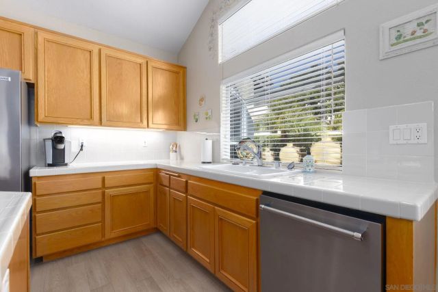 1202 Calle Sonia, Fallbrook, CA 92028