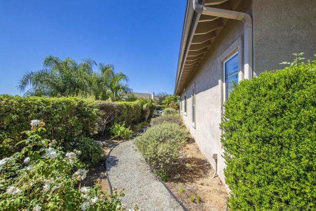 1202 Calle Sonia, Fallbrook, CA 92028