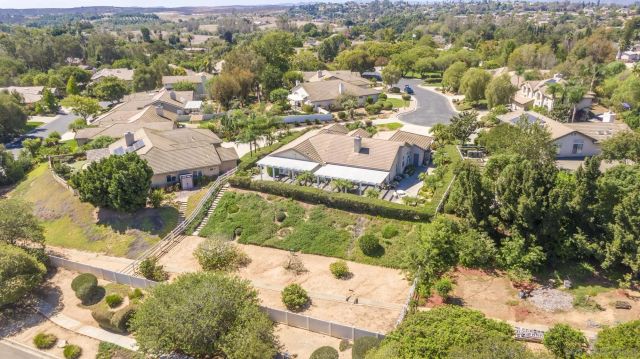 1202 Calle Sonia, Fallbrook, CA 92028