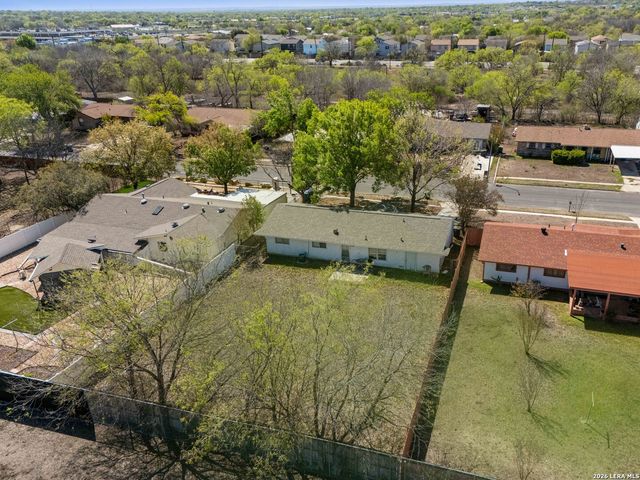 5839 Sandy Valley St, San Antonio, TX 78242