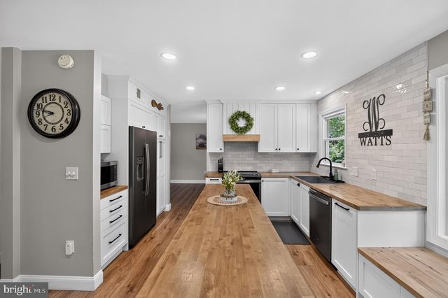 12971 OLD CHURCH RD, Nokesville, VA 20181