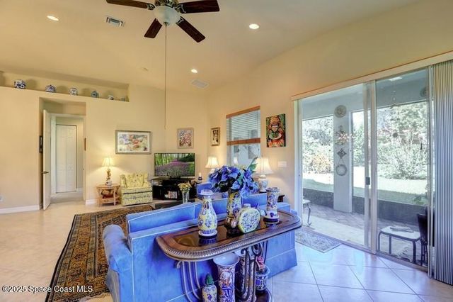 5561 57th Way, Vero Beach, FL 32967