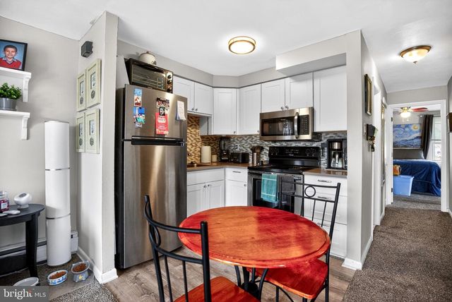 4401 MANAYUNK AVE, Philadelphia, PA 19128