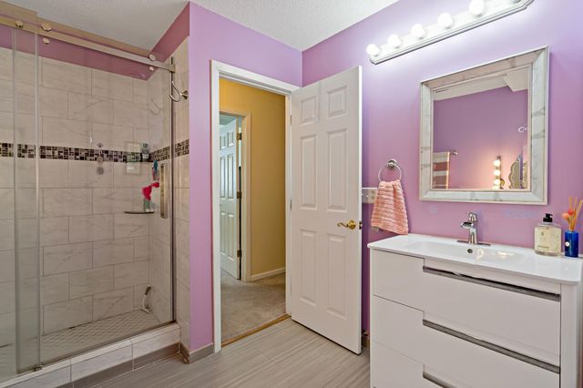 3690 Commonwealth Road, Woodbury, MN 55125