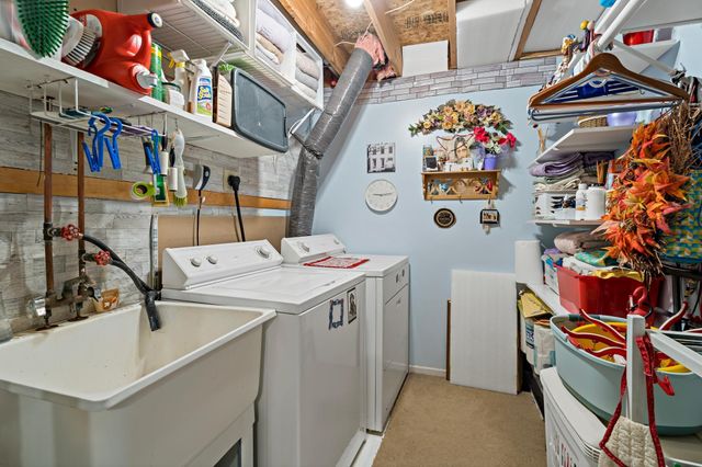 3690 Commonwealth Road, Woodbury, MN 55125