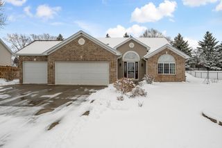 3690 Commonwealth Road, Woodbury, MN 55125