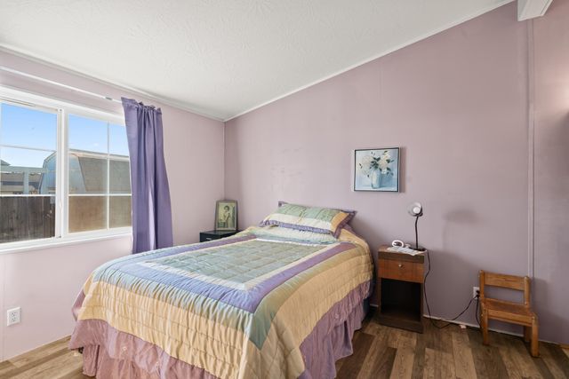 1570 S Peach Street SPC 65, Medford, OR 97501