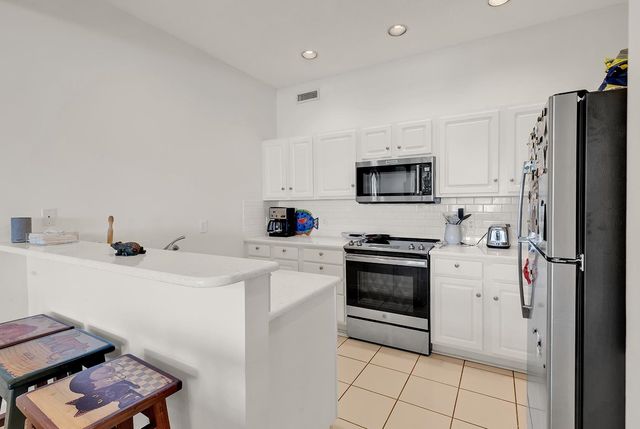 35 Inlet Point Dr Unit 19A, Pawleys Island, SC 29585
