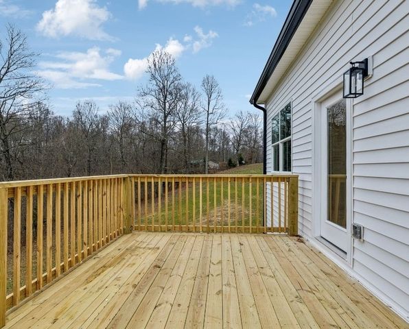 527 Hog Back Ridge Rd, Bethpage, TN 37022