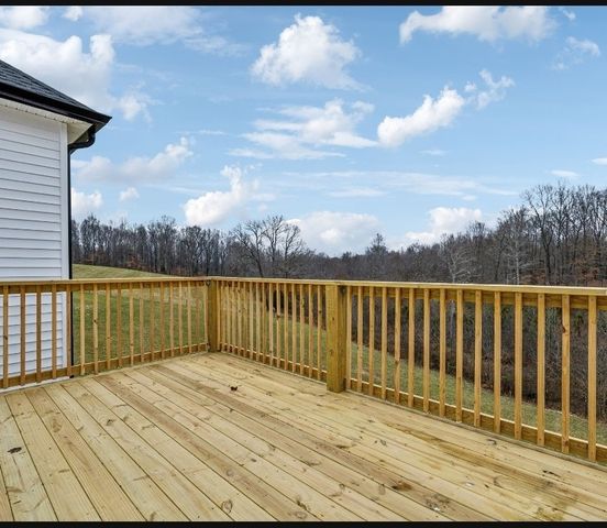 527 Hog Back Ridge Rd, Bethpage, TN 37022