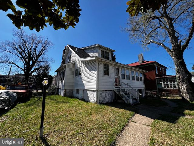 54 RIGGS RD NE, Washington, DC 20011