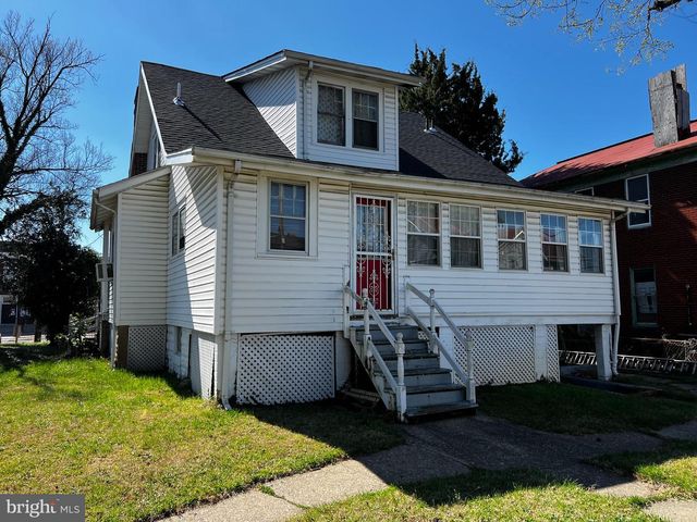 54 RIGGS RD NE, Washington, DC 20011