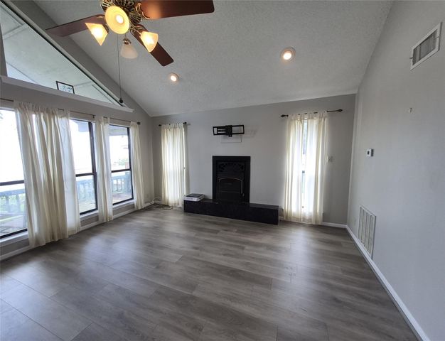 60 Hillcrest Drive, Coldspring, TX 77331