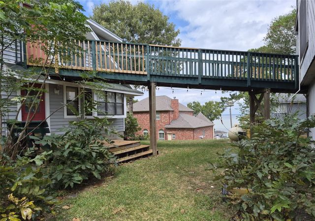 60 Hillcrest Drive, Coldspring, TX 77331
