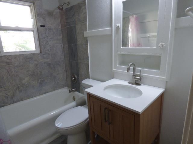 738 Moore Street, Beloit, WI 53511