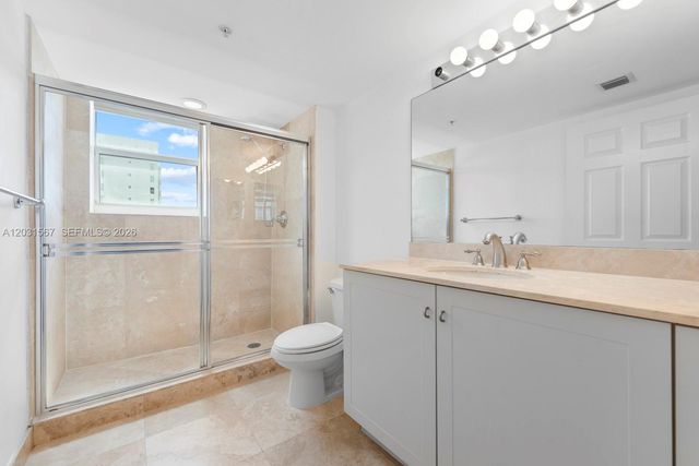 3232 SW 22nd Ter 802, Miami, FL 33145