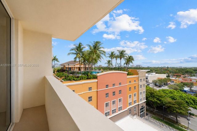 3232 SW 22nd Ter 802, Miami, FL 33145