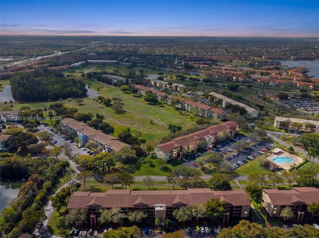 12750 SW 4th Ct 314J, Pembroke Pines, FL 33027