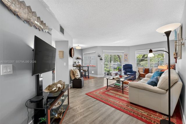 12750 SW 4th Ct 314J, Pembroke Pines, FL 33027