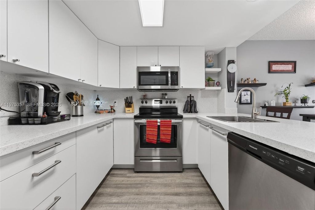 12750 SW 4th Ct 314J, Pembroke Pines, FL 33027