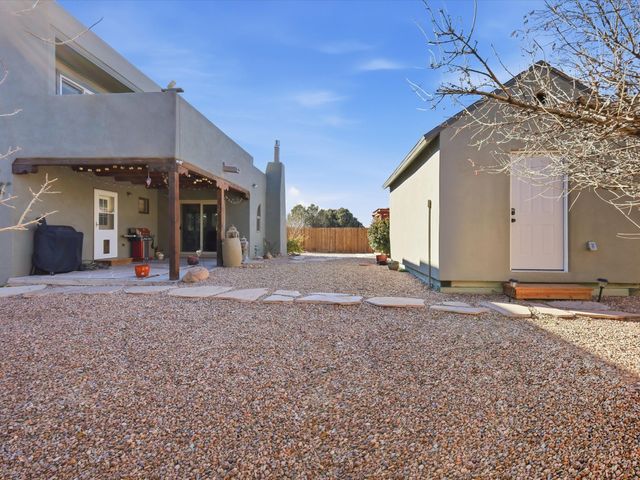 2708 Via Caballero del Sur, Santa Fe, NM 87505