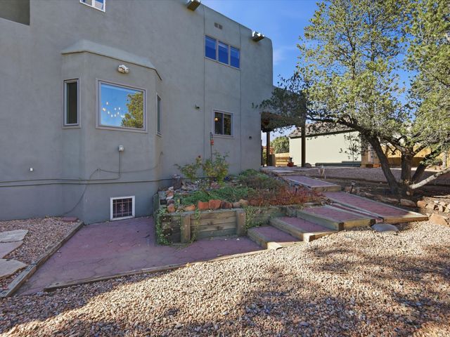 2708 Via Caballero del Sur, Santa Fe, NM 87505