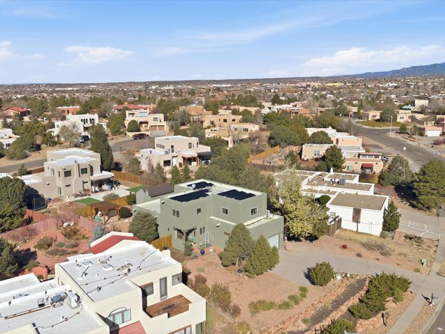 2708 Via Caballero del Sur, Santa Fe, NM 87505