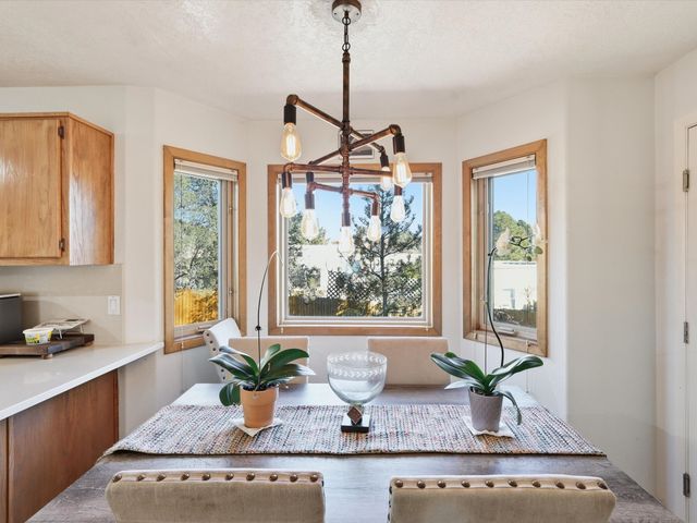 2708 Via Caballero del Sur, Santa Fe, NM 87505