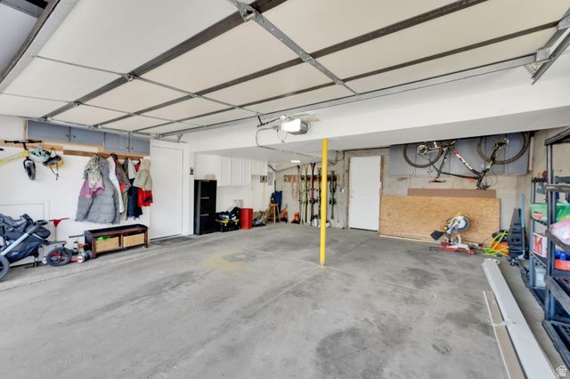 2617 W DONNAWOOD CIR, Salt Lake City, UT 84129