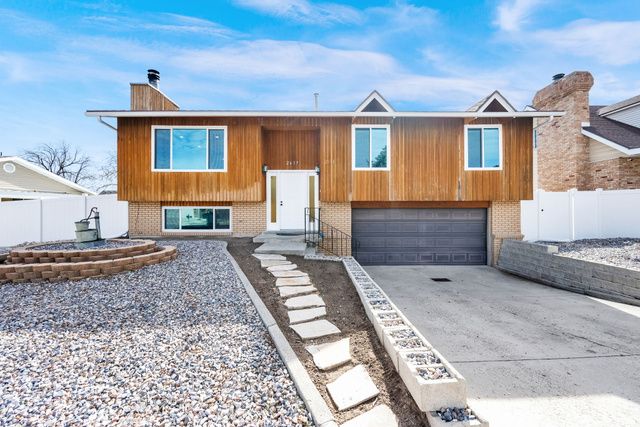 2617 W DONNAWOOD CIR, Salt Lake City, UT 84129