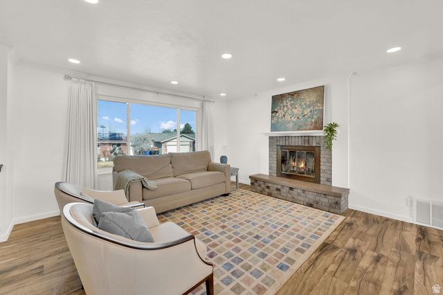 2617 W DONNAWOOD CIR, Salt Lake City, UT 84129