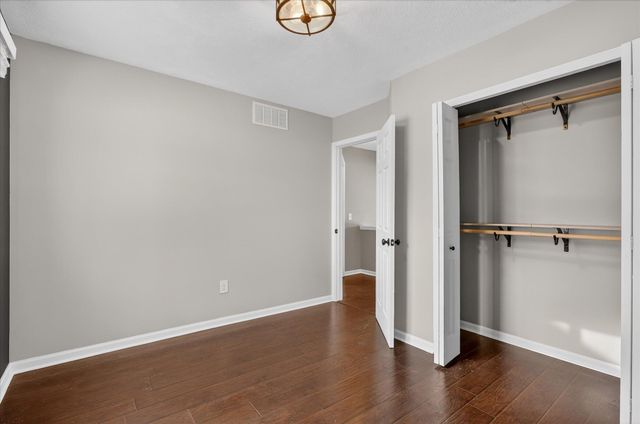 4507 Brookmeadow Drive Se, City Of Kentwood, MI 49512