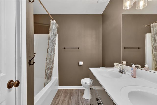 4507 Brookmeadow Drive Se, City Of Kentwood, MI 49512