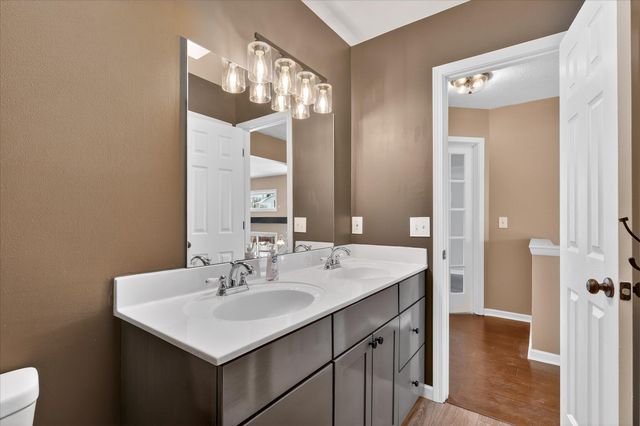 4507 Brookmeadow Drive Se, City Of Kentwood, MI 49512