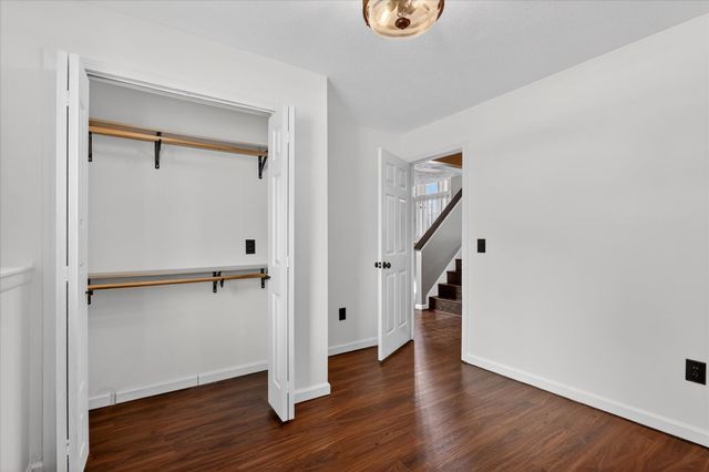 4507 Brookmeadow Drive Se, City Of Kentwood, MI 49512