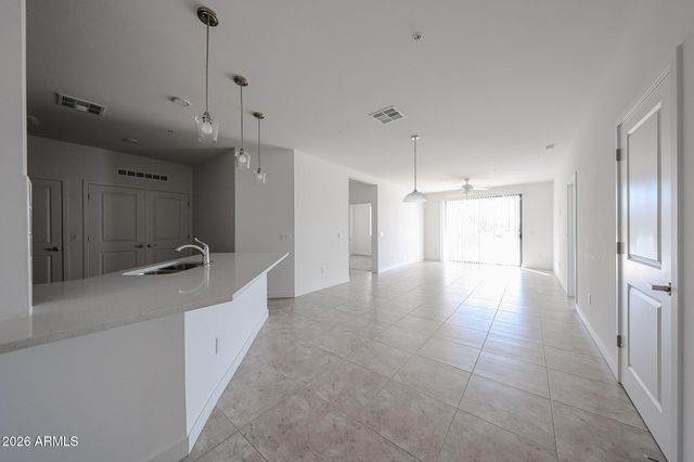 2511 W QUEEN CREEK Road 171, Chandler, AZ 85248