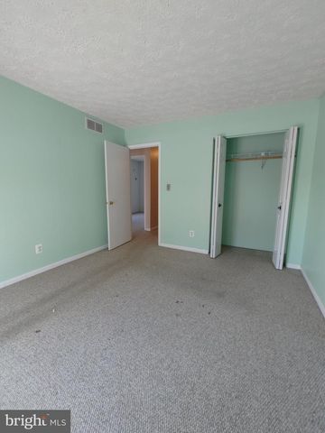 204 GRANADA RD, Pasadena, MD 21122