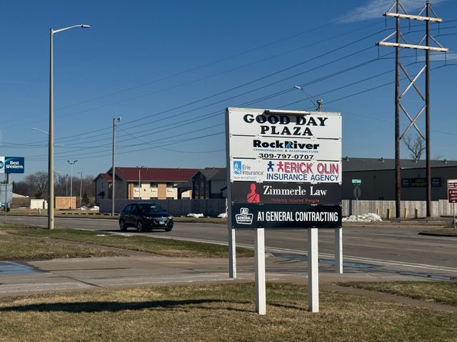 2241-2251 52nd Avenue, Moline, IL 61265