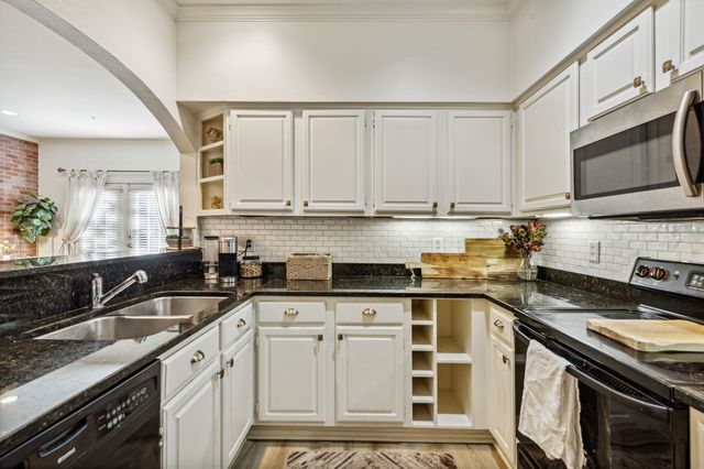 4102 Buena Vista Street 1, Dallas, TX 75204