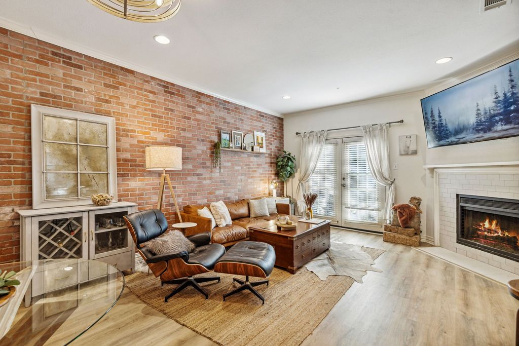 4102 Buena Vista Street 1, Dallas, TX 75204