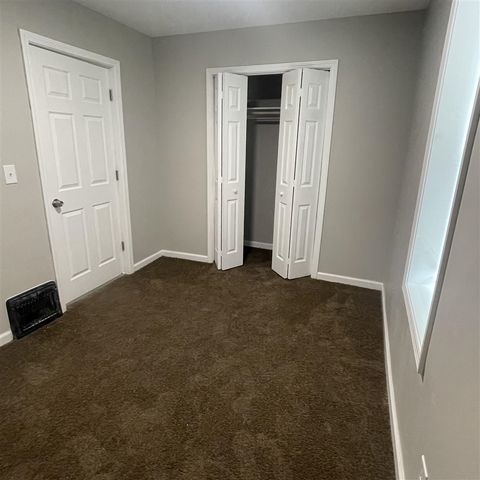 2209 Leahy Street, Muskegon, MI 49444