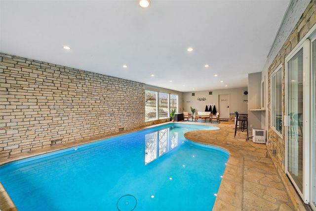 3939 River Oaks Drive, Des Moines, IA 50312