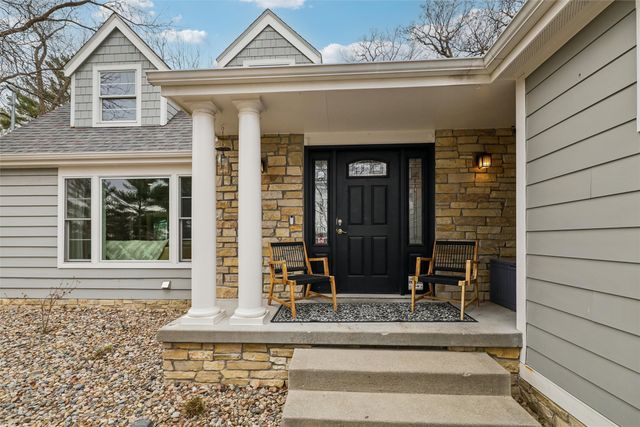 3939 River Oaks Drive, Des Moines, IA 50312