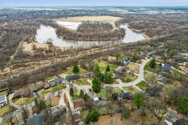 3939 River Oaks Drive, Des Moines, IA 50312