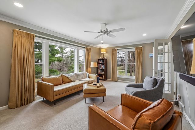 3939 River Oaks Drive, Des Moines, IA 50312