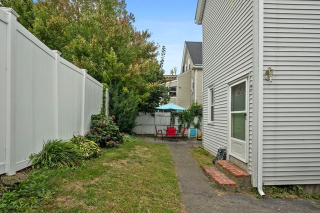 10 Albion St, Medford, MA 02155