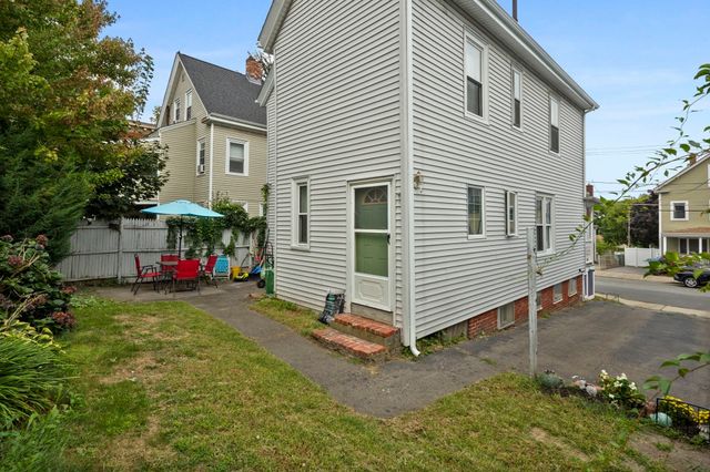 10 Albion St, Medford, MA 02155