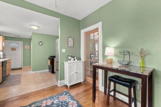 10 Albion St, Medford, MA 02155